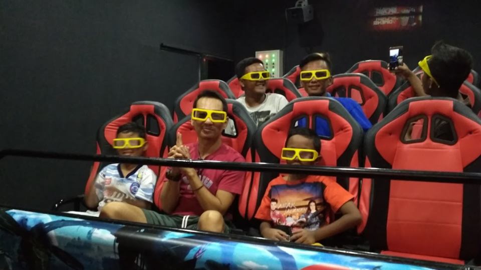 Foto Bioskop 9D di Splash Waterpark Tulungagung