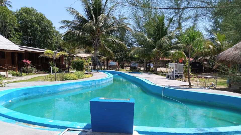 Foto Kolam Renang Hello Bintan Cottages