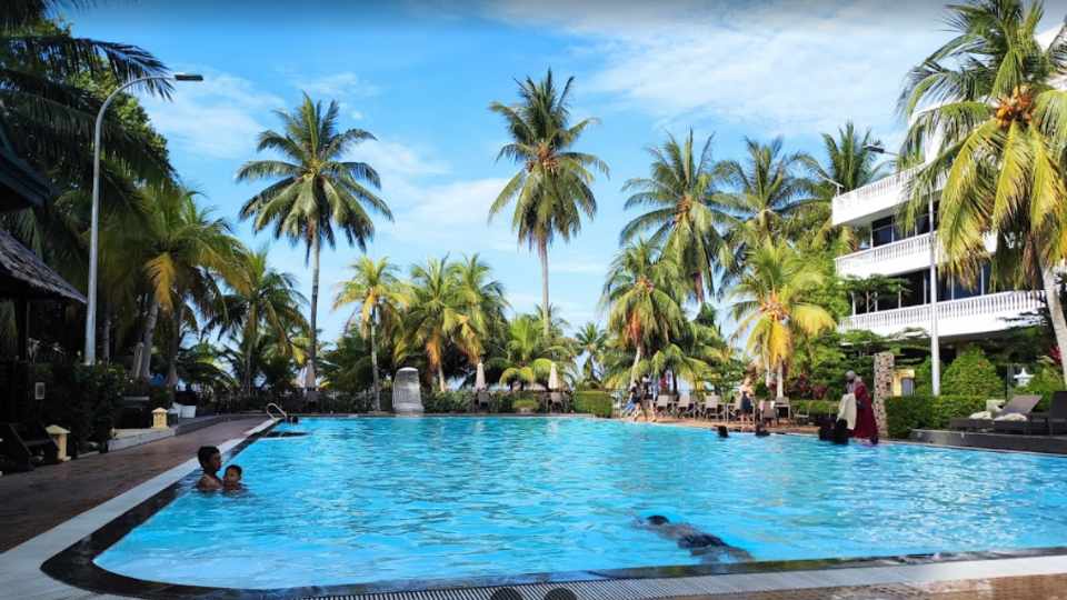Foto Kolam Renang Hotel Bintan Beach
