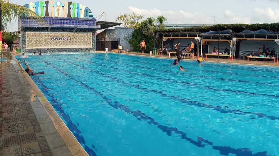 Foto Kolam Renang Aqualand Serang