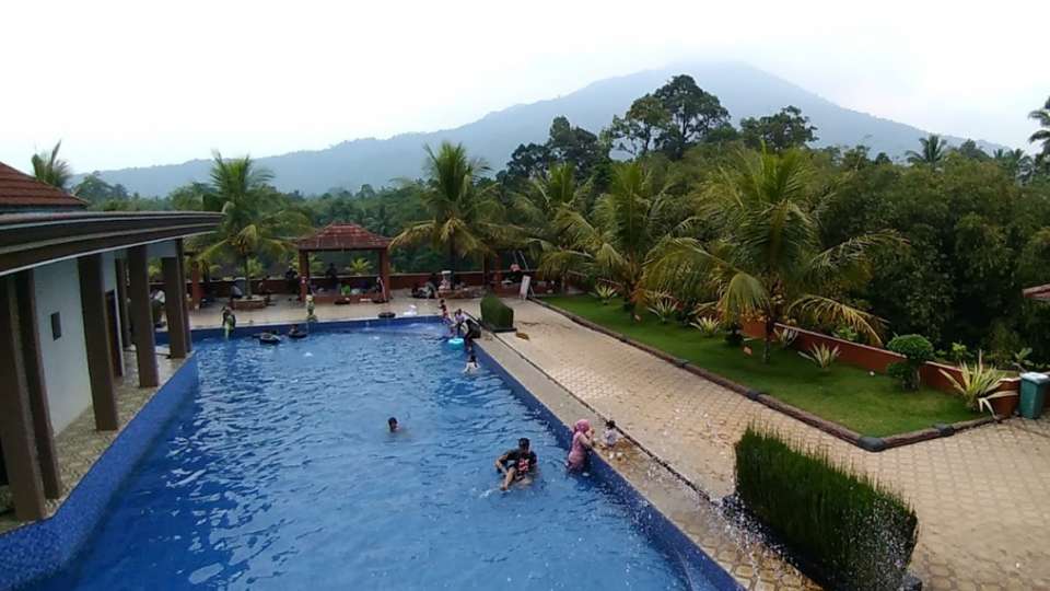 Foto Kolam Renang DM Mandalawangi