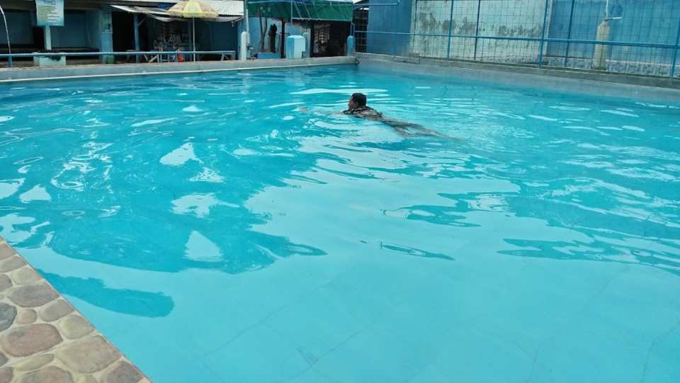 Foto Kolam Renang Suryaswim