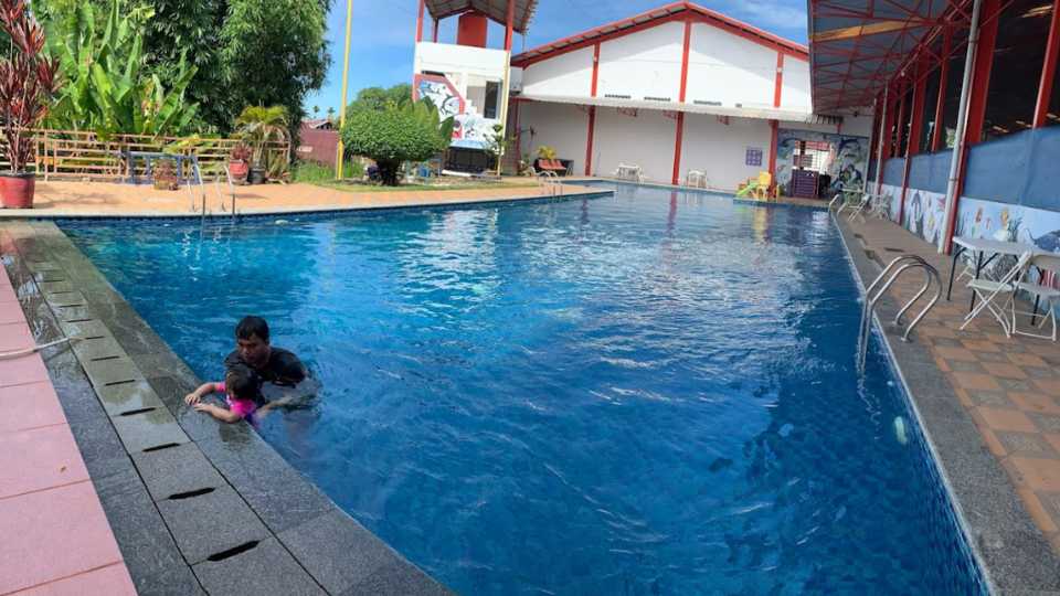 Foto Kolam Renang Hotel Sinar Sport