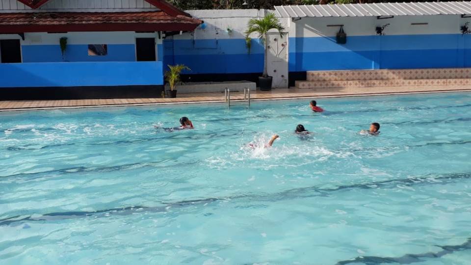 Foto Kolam Renang Putri