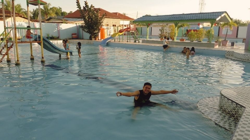 Foto Kolam Renang Waterpark Taman Ceria