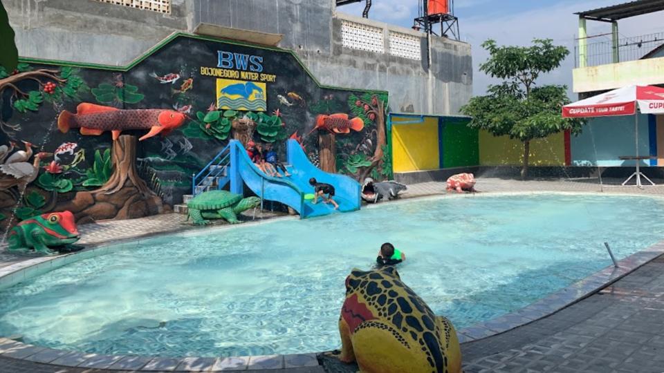 Foto Kolam Renang Anak Bojonegoro Water Sport