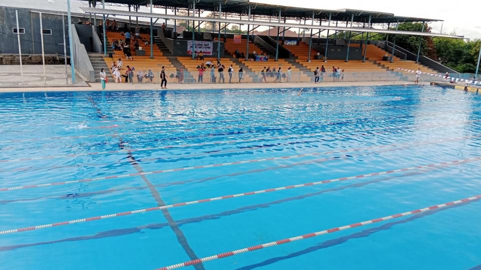 Foto Kolam Renang Olimpik Catherine Surya