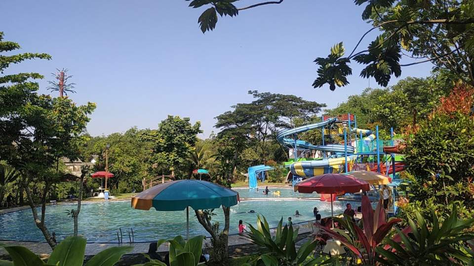 Foto Suasana Rumah Ibu Waterboom