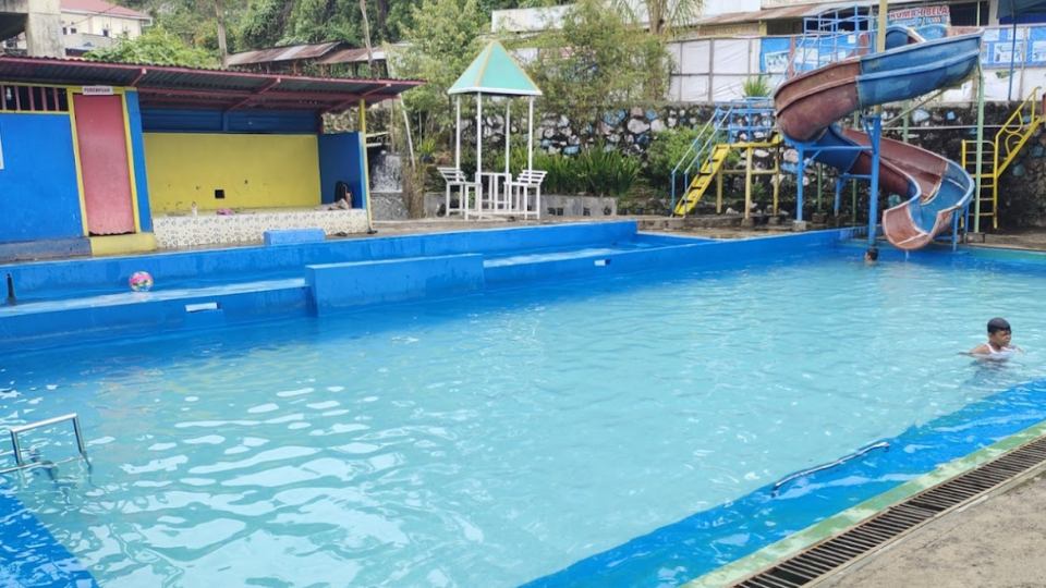 Foto Kolam Renang Taman Istana