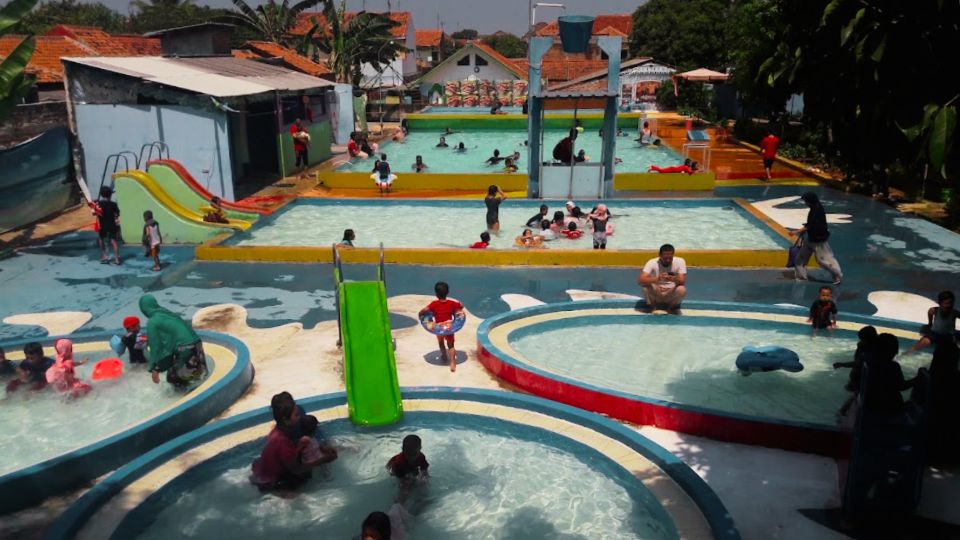 Foto Kolam Renang Waterboom TMC Waterpark